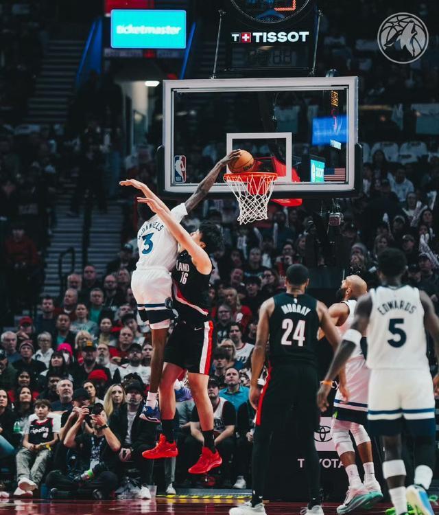 让开拓者被, 森林狼 让开拓者被, 森林狼