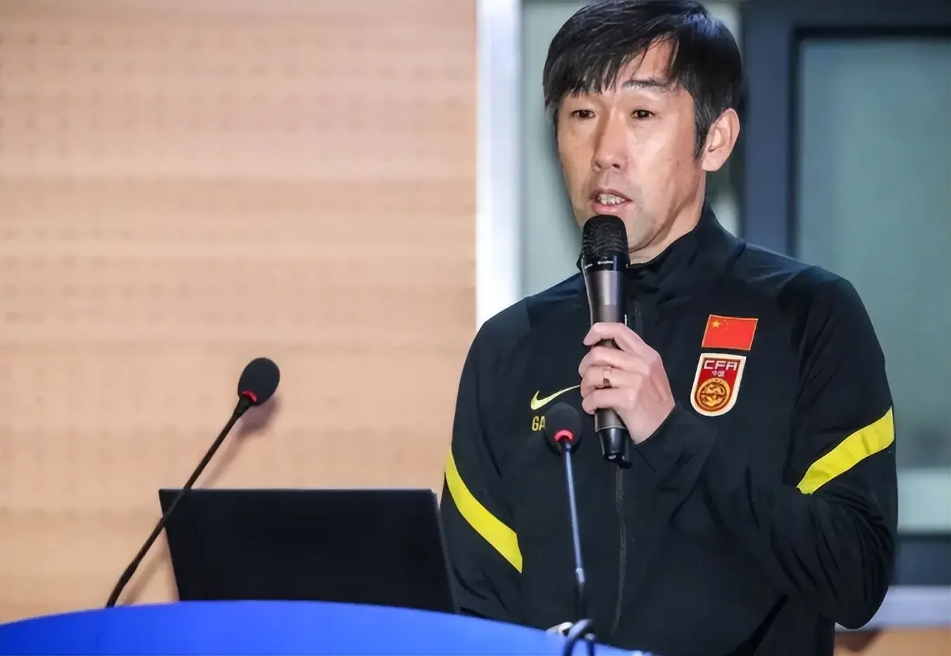 芃联手举荐 芃联手举荐