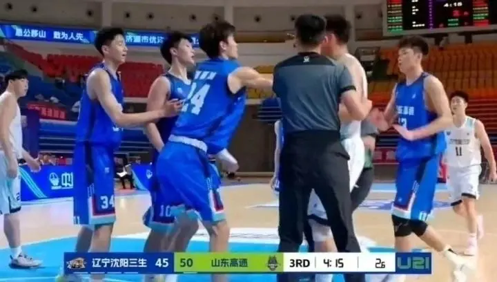 球并不意外, 余嘉豪同样 球并不意外, 余嘉豪同样